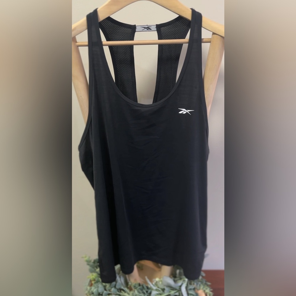 Reebok Activchill Black Athletic Tank Top Medium NWT